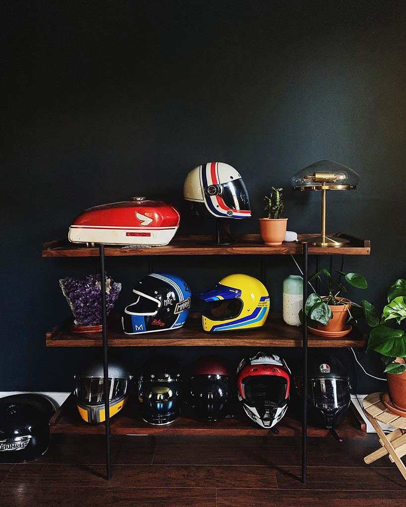 Halley_Helmet_Stand Helmet collection