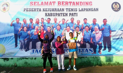 Turnamen tenis Pati Bupati Cup. Zakkel Baby Carriers.