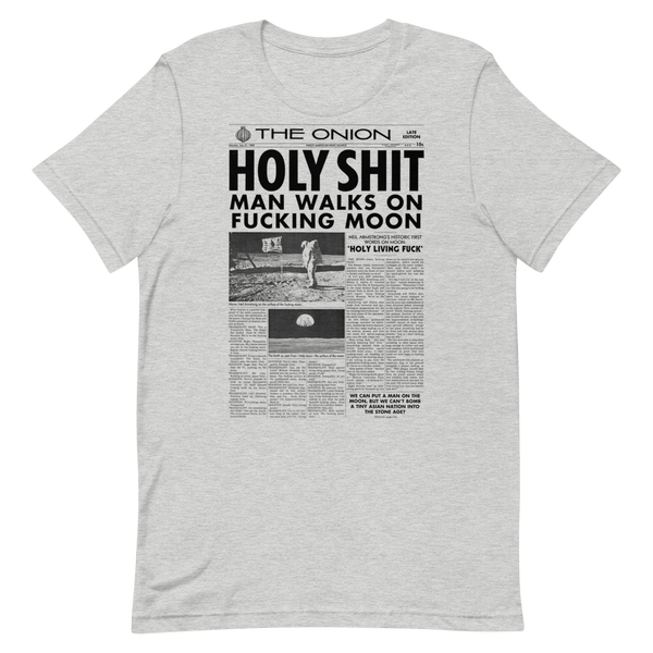 Discrepantie Shetland Onderscheppen Man Walks On Moon' Front Page T-Shirt from The Onion Store