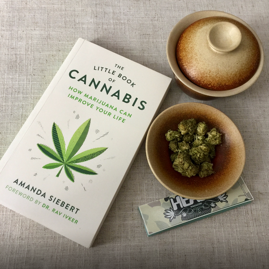 Heads Lifestyle Highly Curated 2019 Holiday Gift Guide: Little Book of Cannabis