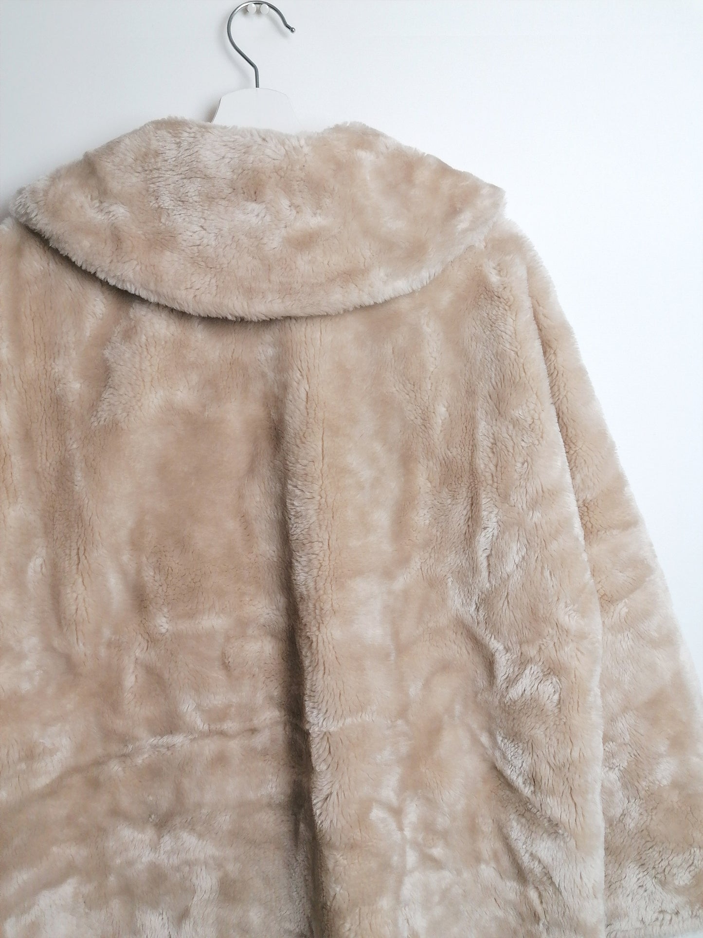 Vintage 80's BORGANA Faux Fur Long Coat Plush Beige Nude - size M-L