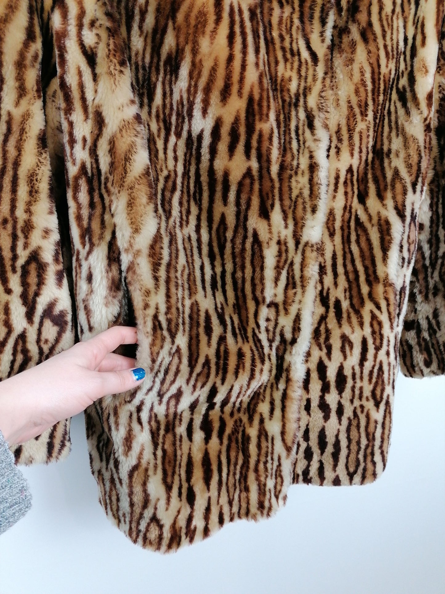 Vintage 80's Faux Fur Animal Print Short Jacket - size S