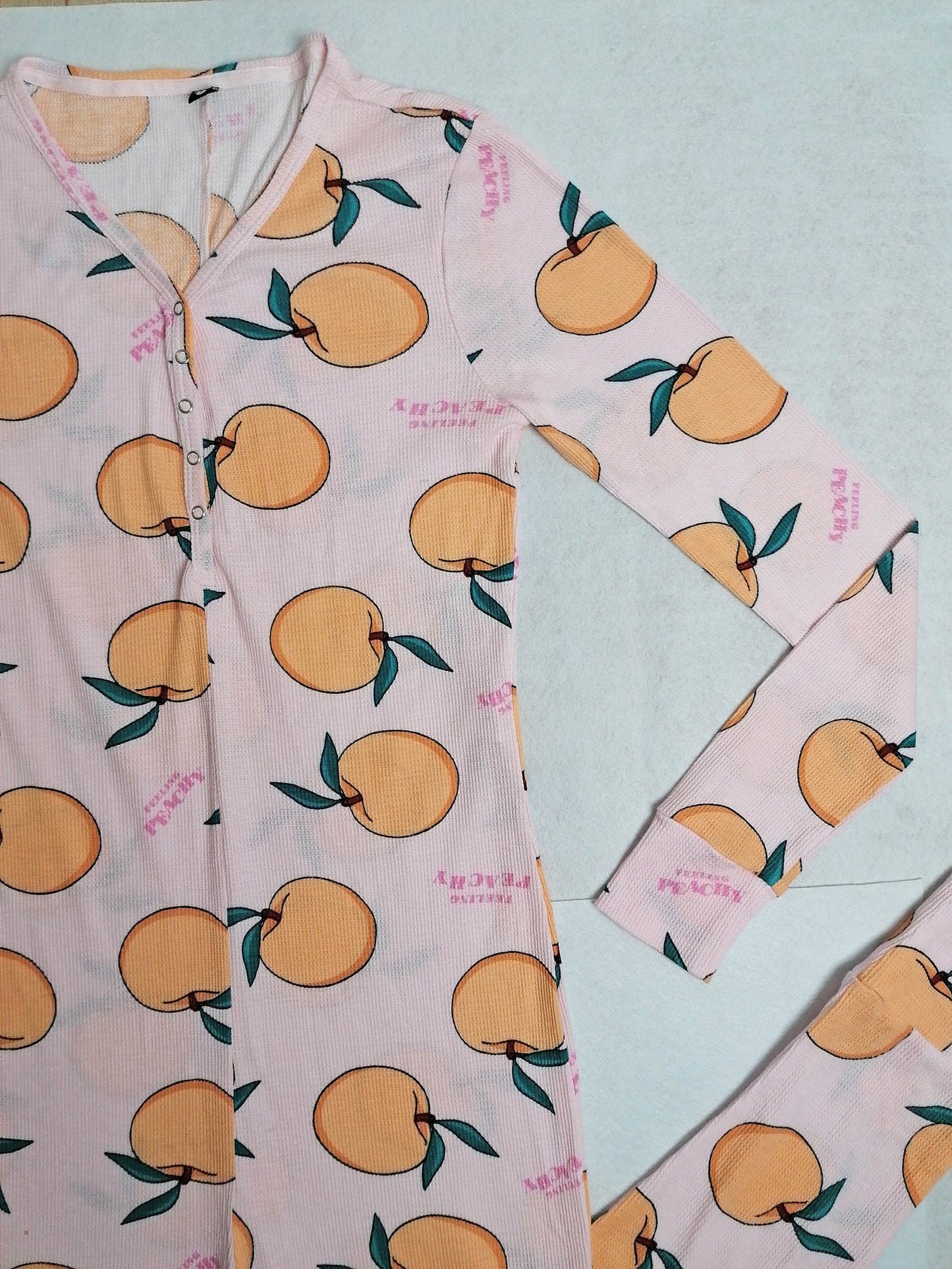 Deadstock NOS TYPO Onesie Pyjama Peaches Print ~ Size M