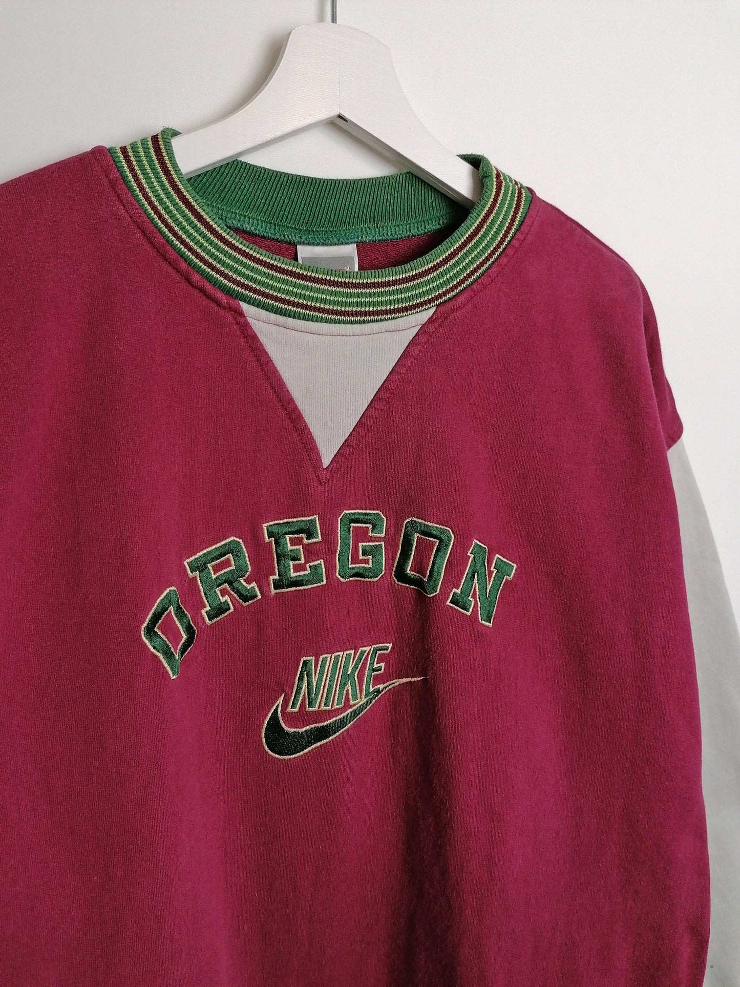 Vintage 90's NIKE *Rare* Oregon Embroidery Spell-out Logo Center Swoosh - size XL