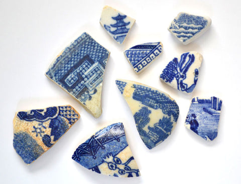sea pottery blue willow pattern