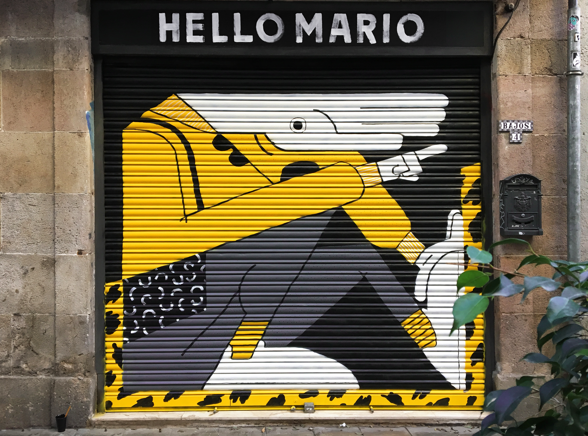 street_art_hello_maria
