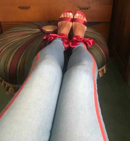 Gennesse with red bow