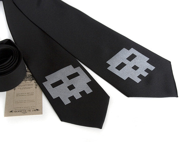 pixel skull tie