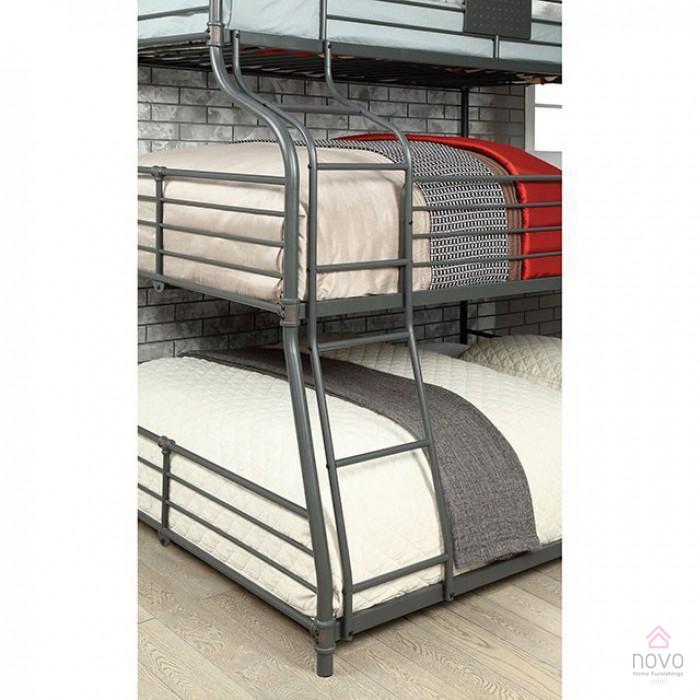 triple decker bunk bed