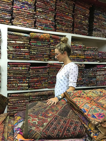 tierra-del-lagarto-Textile-shopping-in-Jaipur