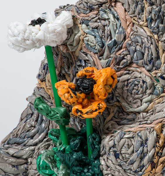 detail of trunk and flowers.