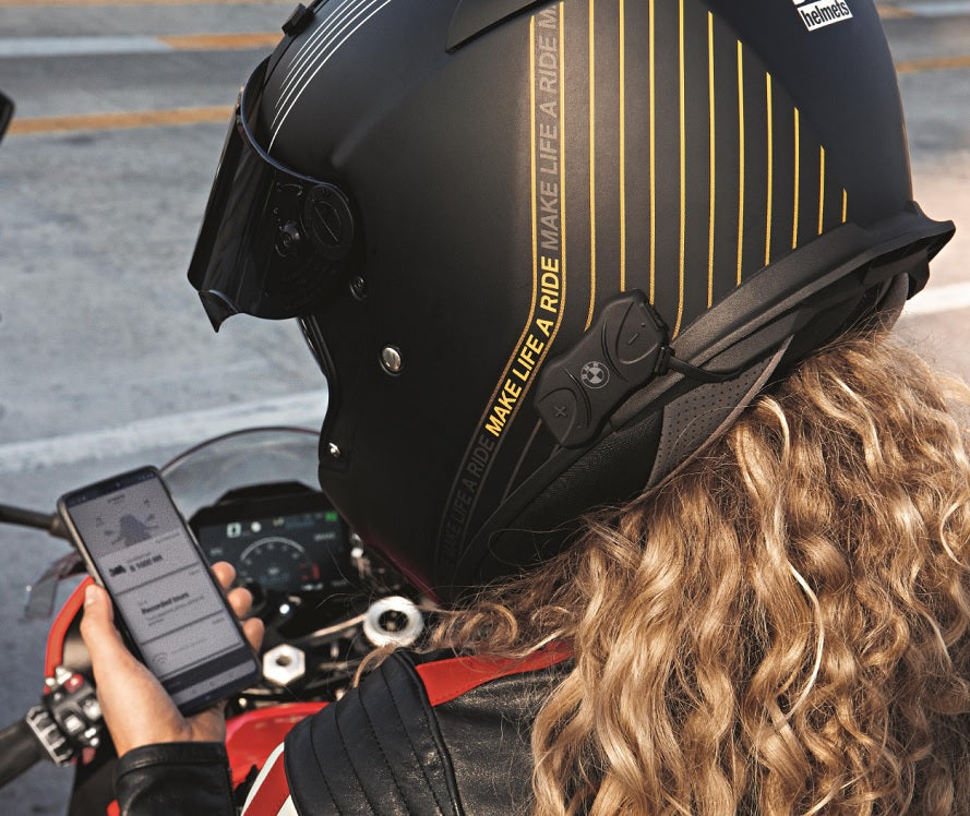 bmw helmet communication