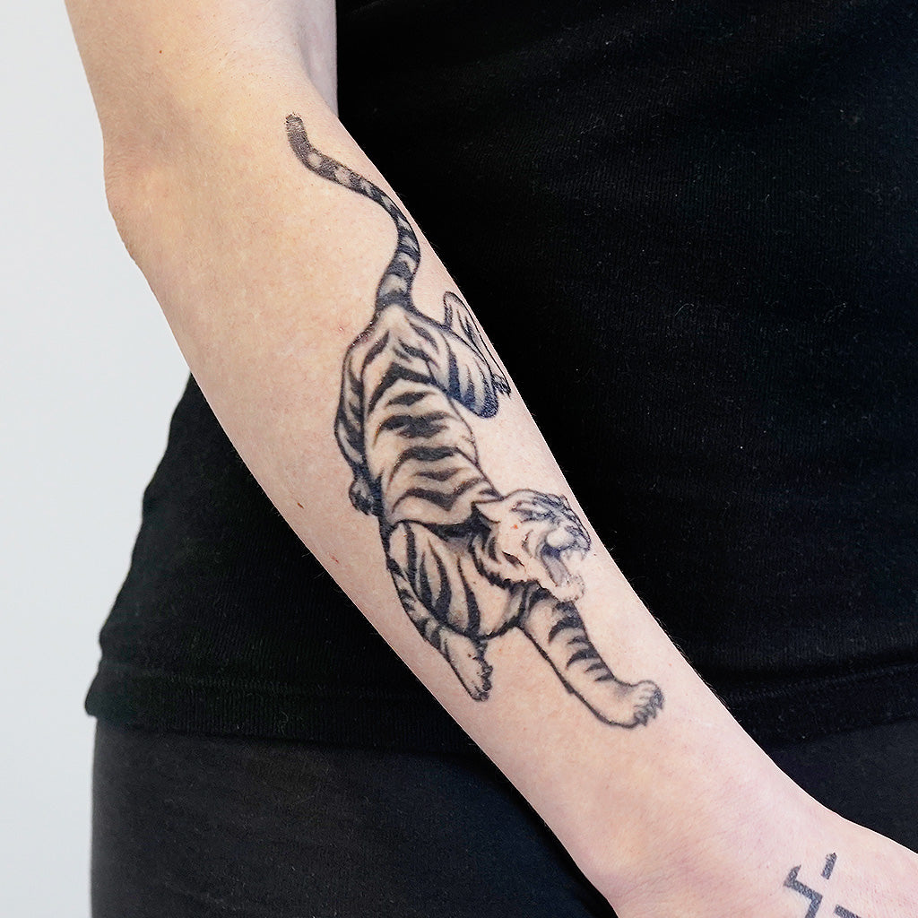 White Tiger Tattoo - Realistic Temporary Tattoo | Tattoo Icon – TattooIcon