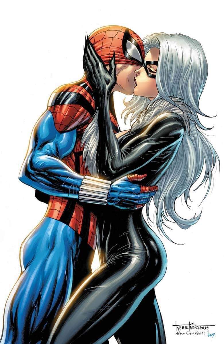 spiderman and black widow kiss