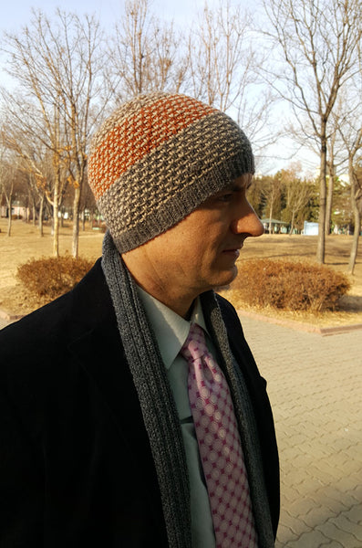 easy hat for knit beginners with slipped stitch color work