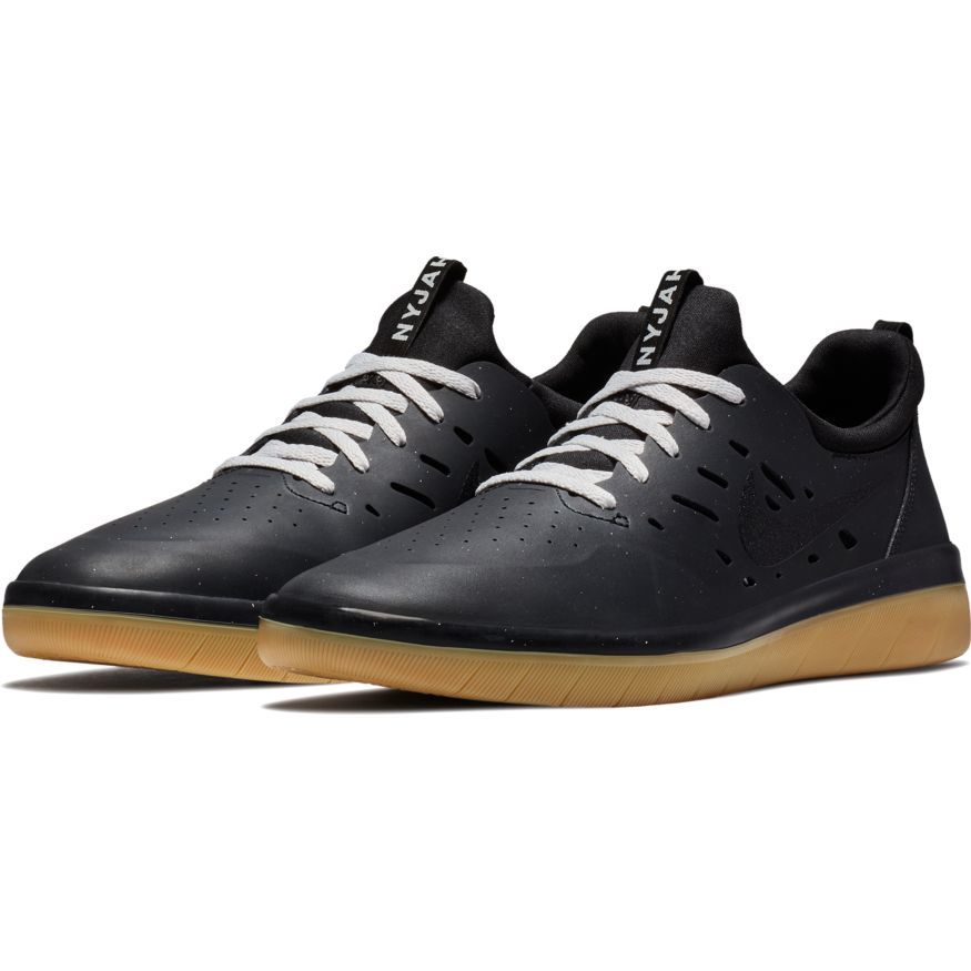 nike sb nyjah free black & gum skate shoes