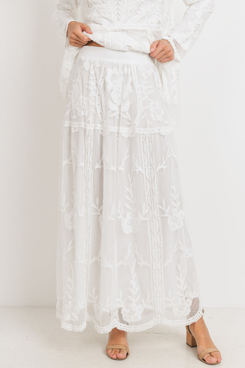 white maxi skirt lace