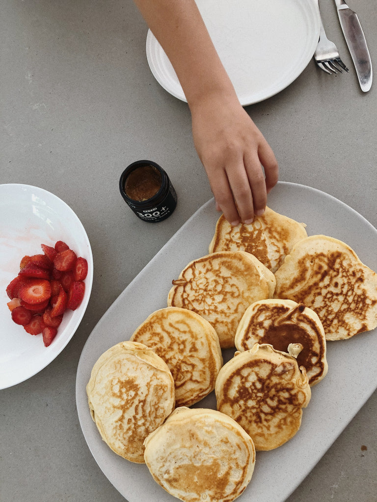 Banana Oat Pancakes - UNIK SPACE