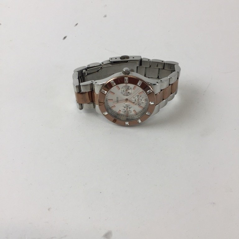 guess w14551l1