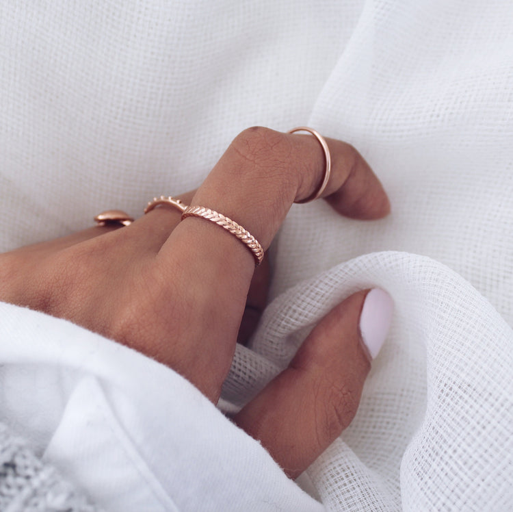 Nina Ring Rose Gold