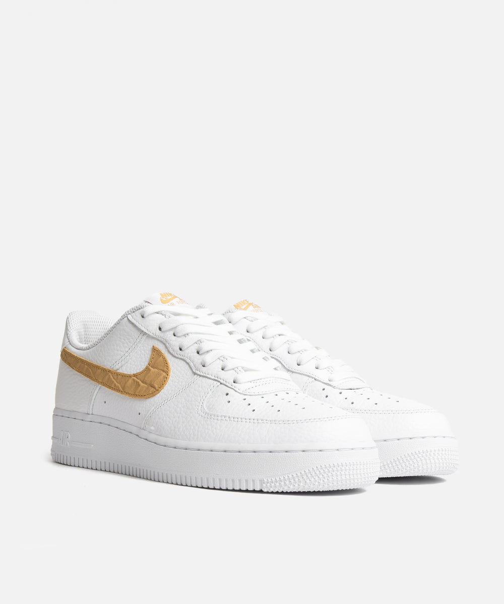 air force 1 lv8 trainers white club gold white