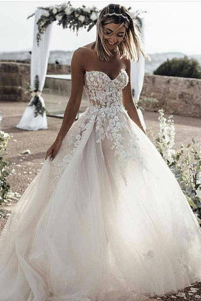 sweetheart strapless ball gown wedding dress
