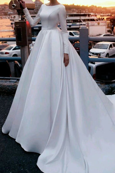 royal cathedral train wedding gowns