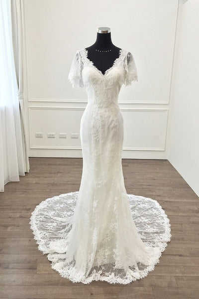 mermaid style wedding dress with sleeves