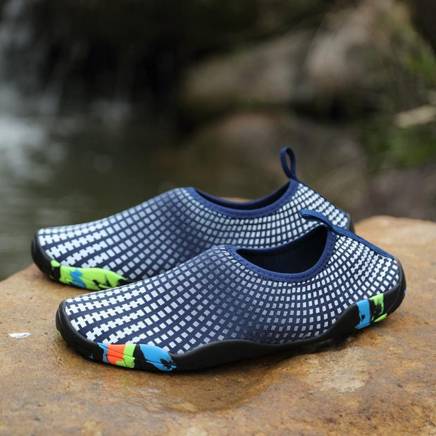 pearl feet water shoes