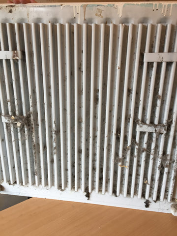 dusty radiator - how to remove radiator from the wall for cleaning