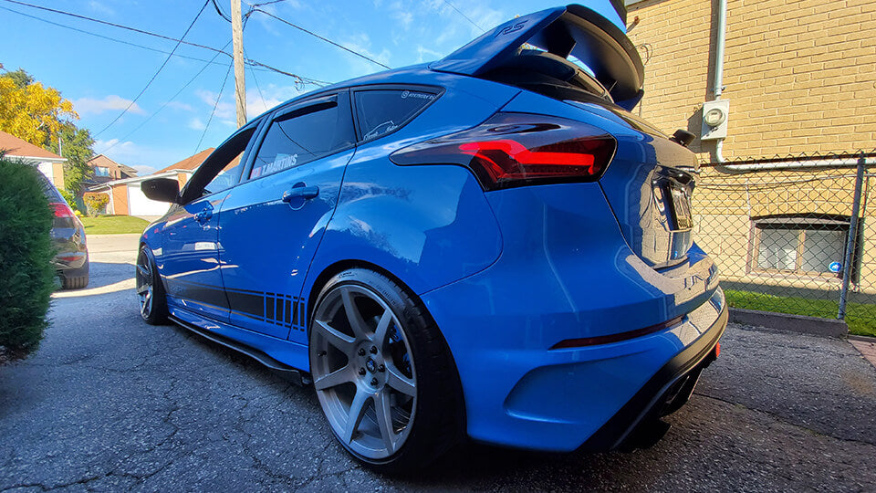 Blue Ford MK3 Focus RS modified with Flow Designs lip splitter