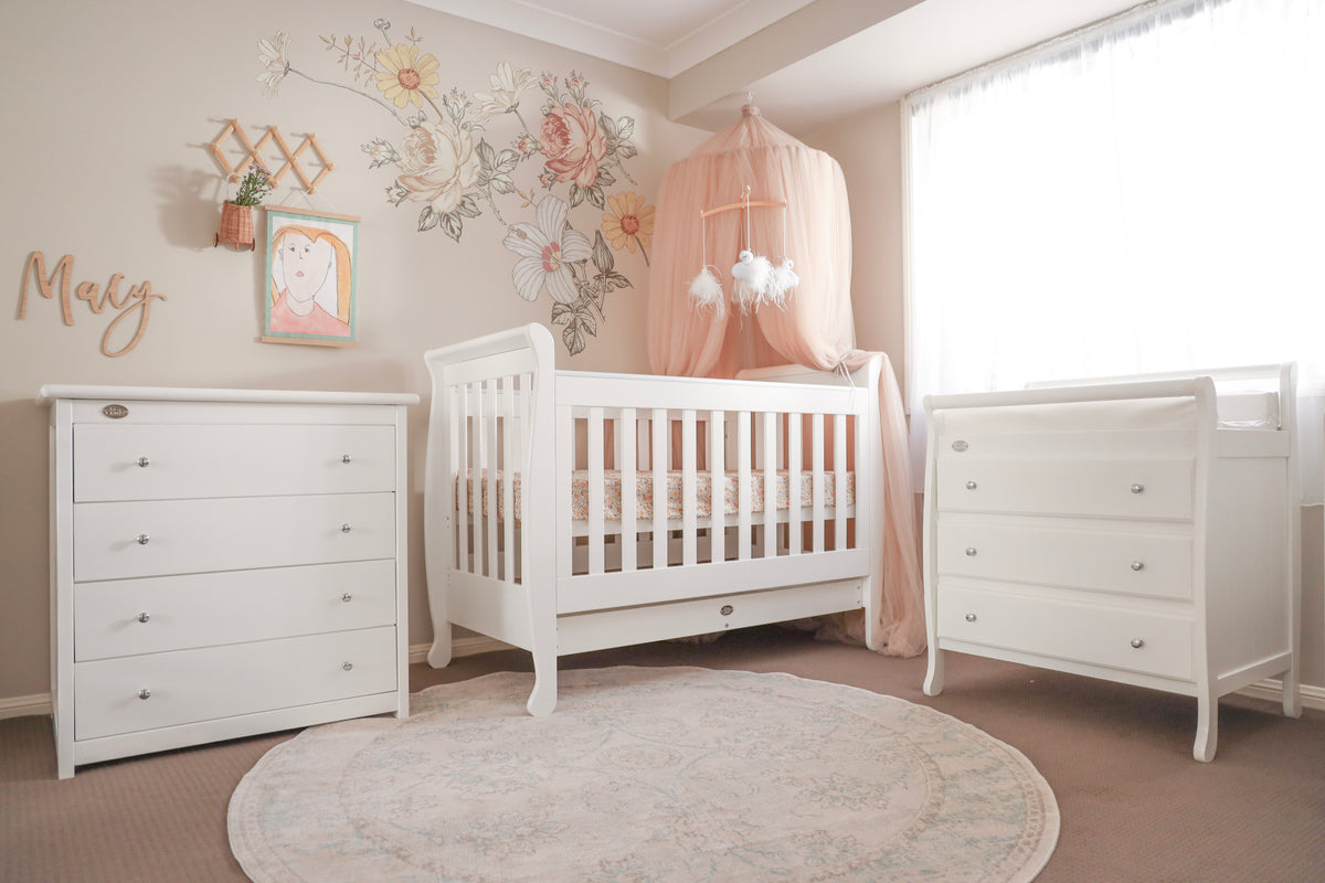 3 in 1 cot bed changing table chest of drawers
