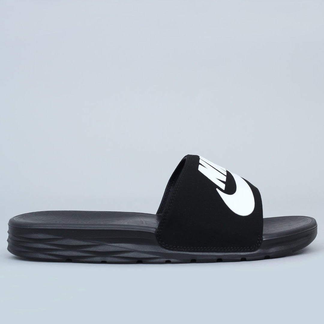 nike sb benassi solarsoft black & white slides