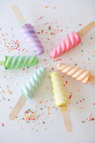 DIY popscile shaped chalk party favors