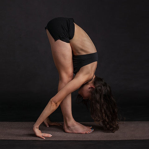 woman-los beneficios que aporta el yoga
