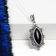 Mirror Mirror 925 Sterling Silver Vintage Style Pendant with Black Marcasite Stone