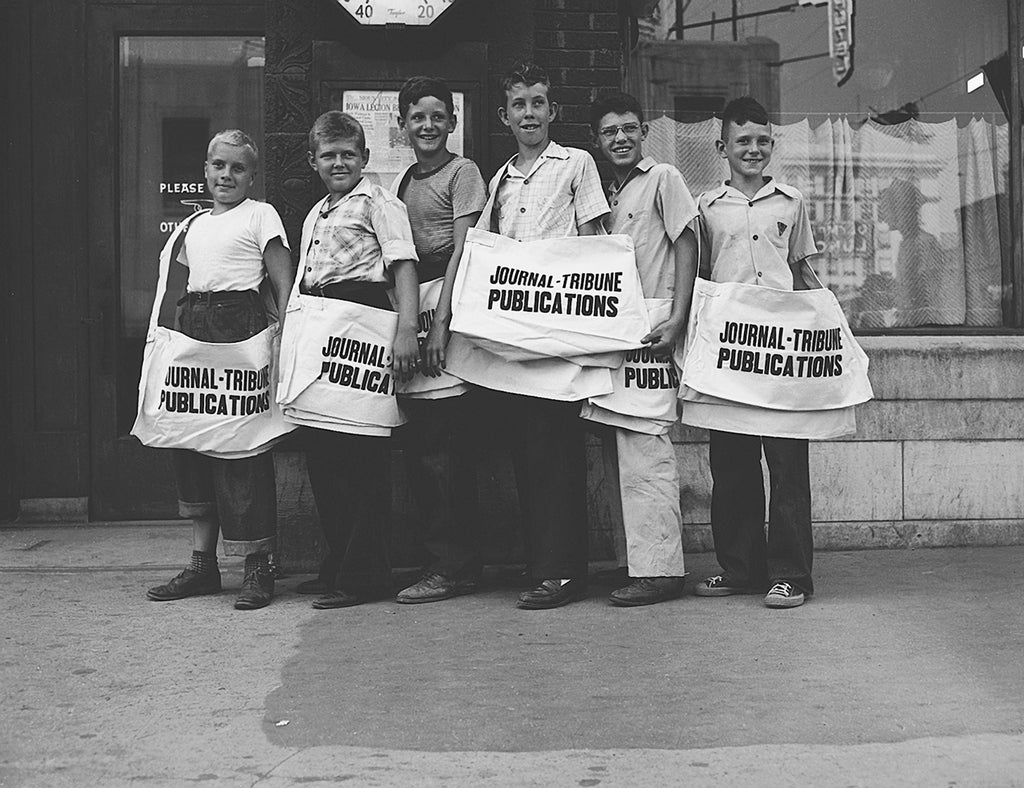 Journal-Tribune paperboys, Sioux City, 1954. Courtesy Sioux City Public Museum