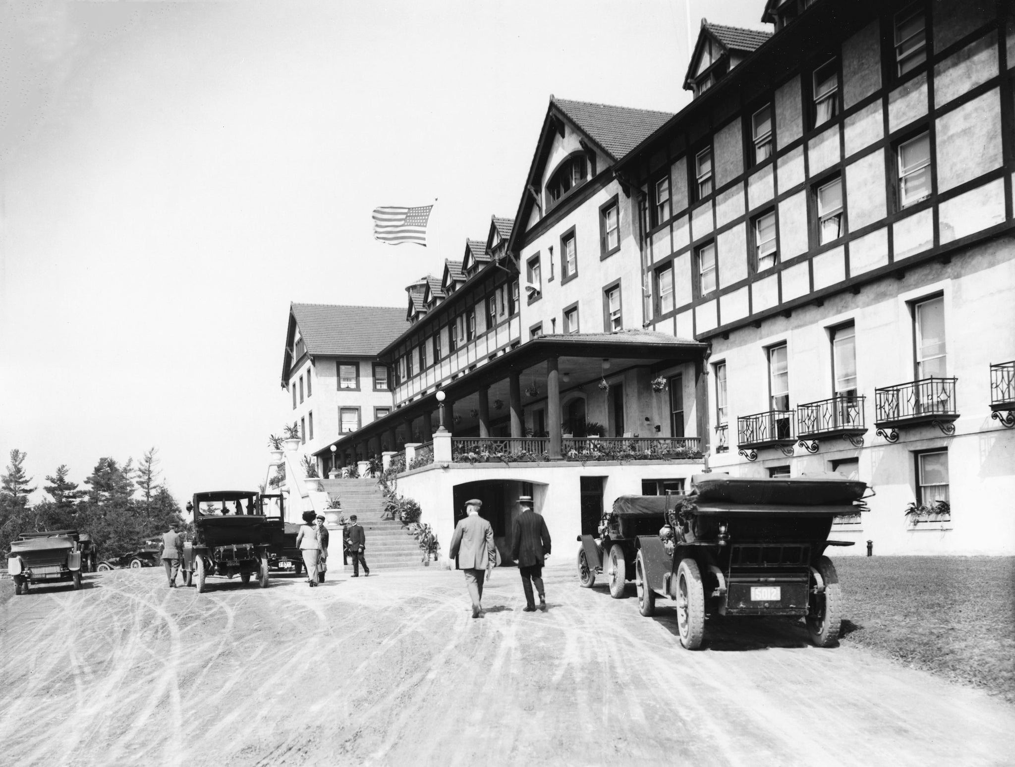 People outside of Hotel Champlain in Plattsburgh, 1912. It opened after the original had burned down in 1910. -- Clinton Community College Foundation