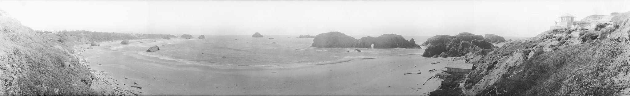 Lookout Point at Bandon’s Coquille Point, including the U.S. Life Saving Service lookout and boathouse, circa 1914. -- Courtesy Bandon Historical Society Museum