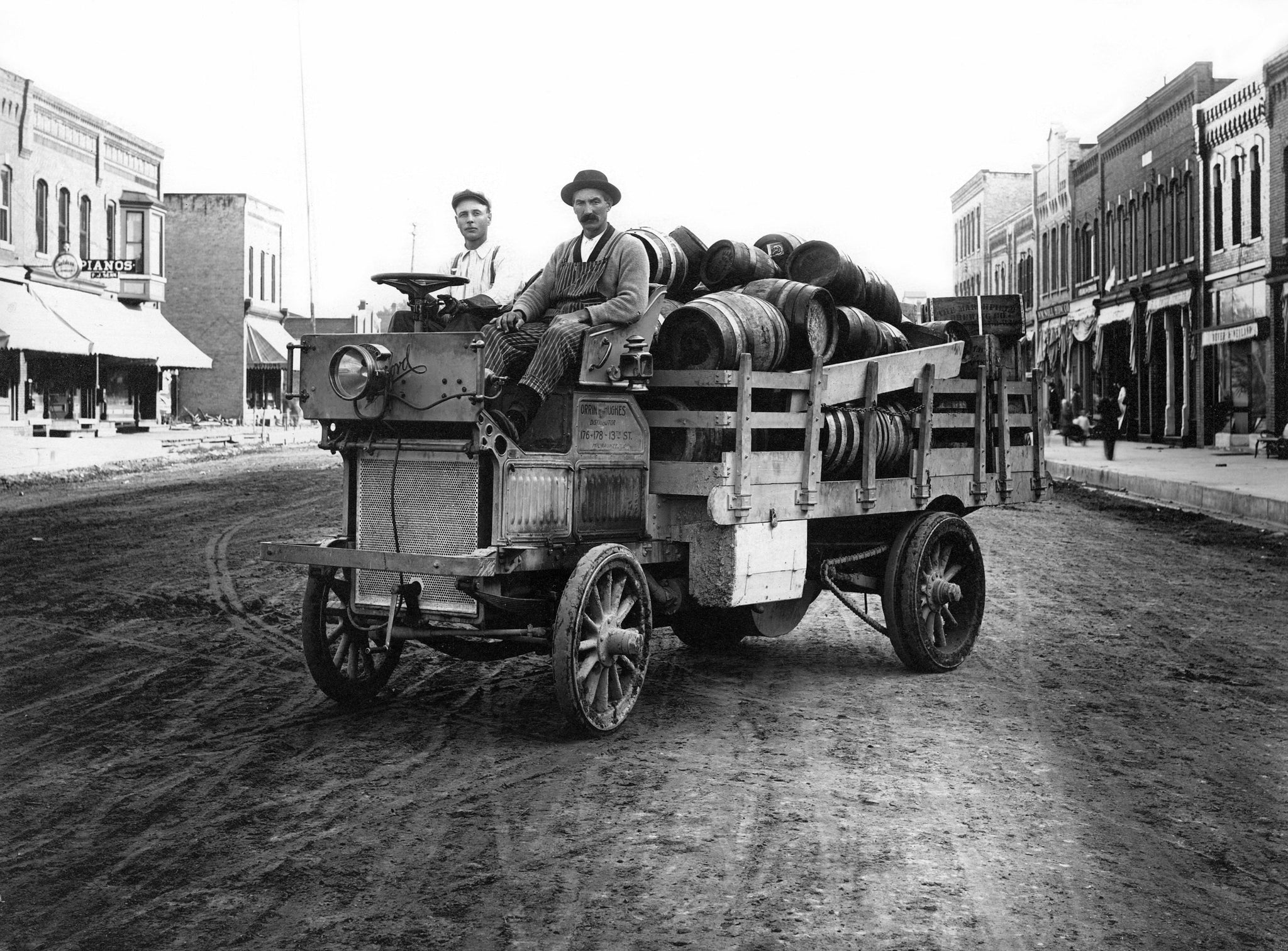 A Marshfield Brewing Company distribution truck, circa 1912. -- North Wood County Historical Society