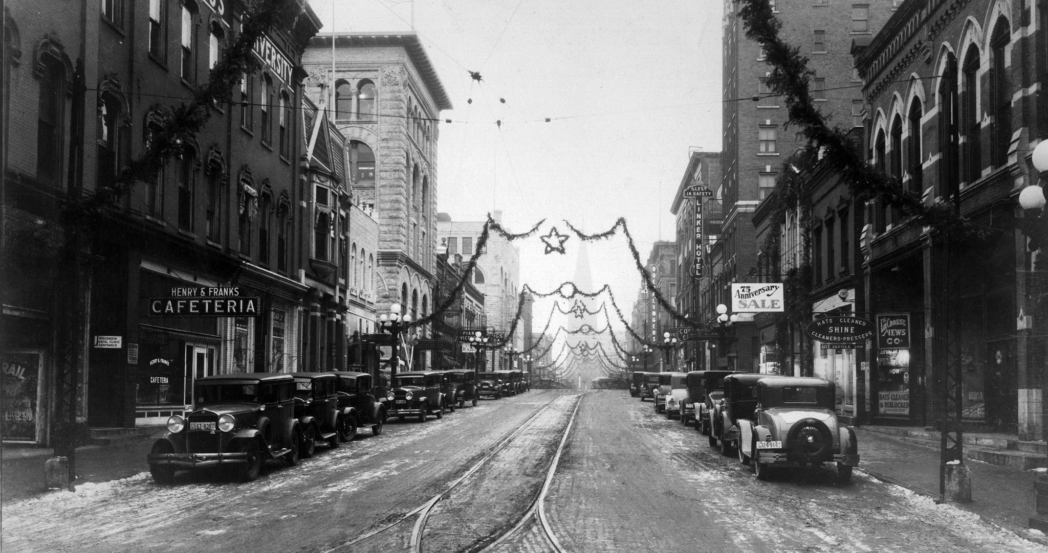 Looking east at the Christmas decorations on Main Street in 1930. -- LA CROSSE PUBLIC LIBRARY AND LA CROSSE COUNTY HISTORICAL SOCIETY / PC020-01-24-010