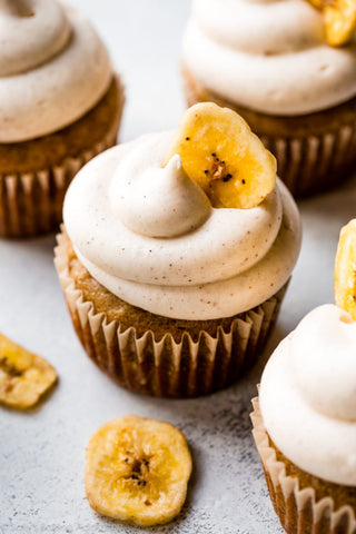 Simple Yet Sophisticated Classy Cupcake Ideas for Adults - Banana Cinnamon Cupcake