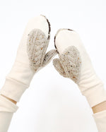 Load image into Gallery viewer, Whistler Hat &amp; Ariel Mittens Set - PV657 &amp; PV658 (Set)
