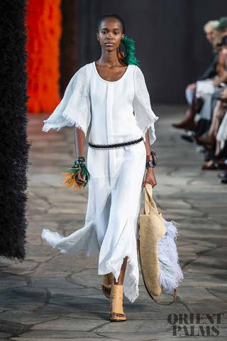 Conjunto elegante blanco loewe paris fashion week 2019