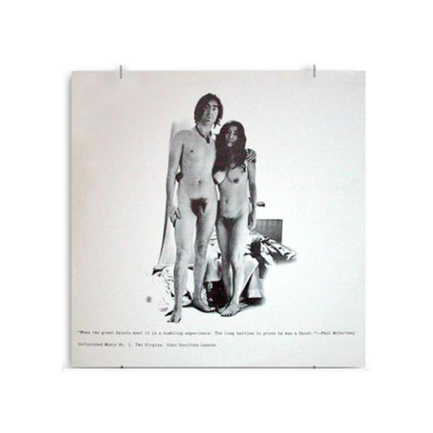 Premier album solo de John Lennon "Two Virgins" exposé dans un accroche vinyle VinylWaller