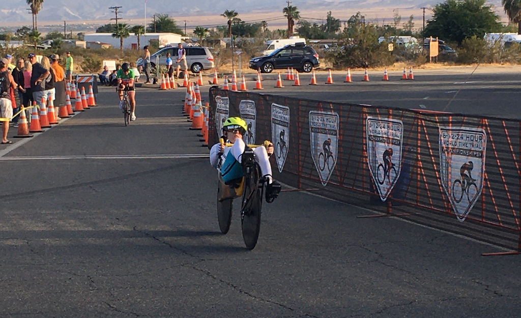 Cliff Federspiel racing his V20 to set the 6 Hour course record at the 6-12-24 hour world time trial championships.