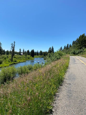 Fish-Creek-Road_wyoming_scenic_water_creek_bike-path