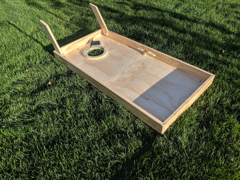 cornhole board