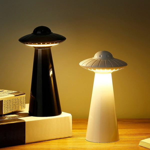 

UFO Design Mini Rechargeable LED Table Lamp (Warm Light / black)