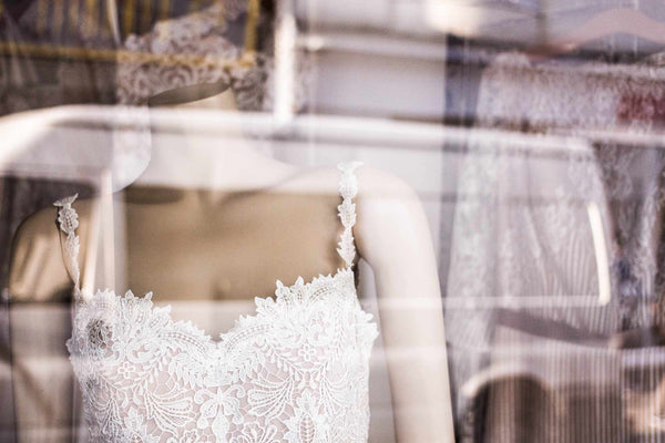 Wähle deine Begleiter gut aus für den Brautkleidkauf.